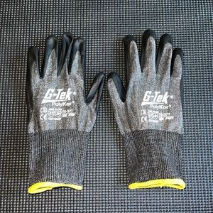 3 PAIRS of Outdoor gloves